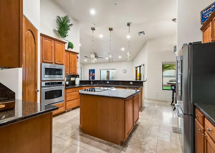 Luxury 6br Estate Heated Pool Games & *