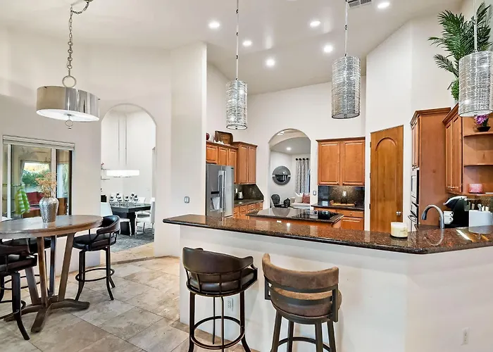 Luxury 6br Estate Heated Pool Games & Dom wakacyjny Cave Creek