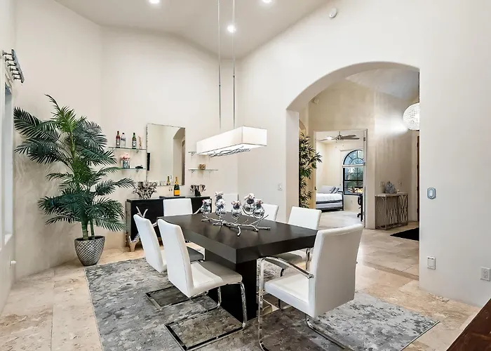 Dom wakacyjny Luxury 6br Estate Heated Pool Games & Cave Creek