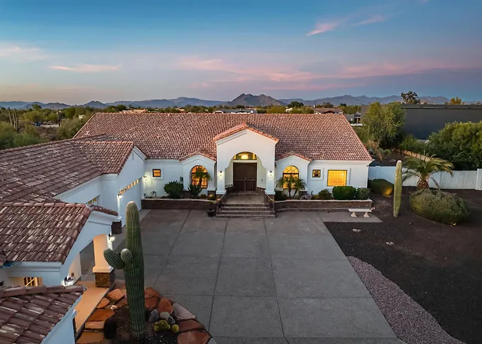 Dom wakacyjny Luxury 6br Estate Heated Pool Games & Cave Creek